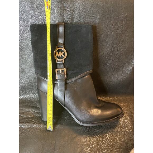 Michael Kors FULTON BOOTIES Suede/ Leather Ankle Boots Women Sz US 8.5-M Buckle - Picture 16 of 16